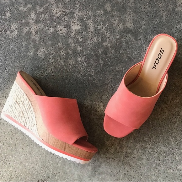 Soda Coral Grown White Platform Espadrille Wedge - Picture 5 of 7